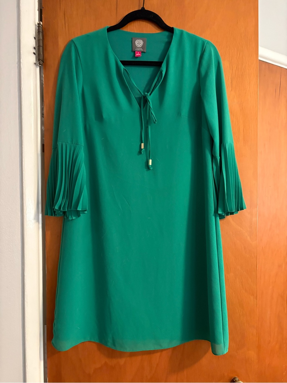 Vince Camuto Green Pleated Bell Sleeve Shift Dress Size 0
